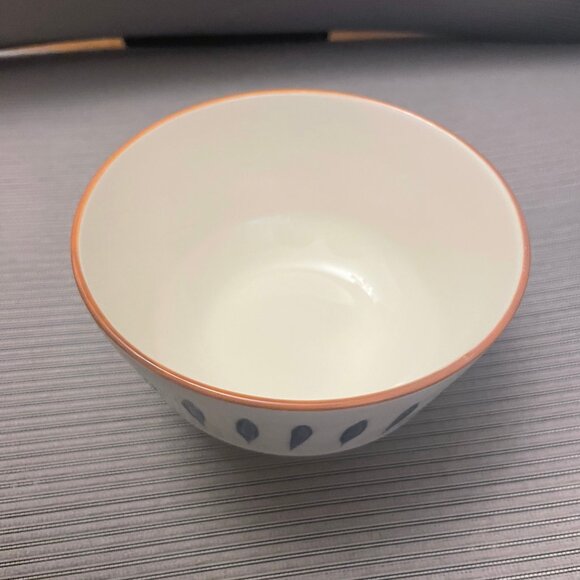 White Ceramic Bowl with Subtle Pattern - Picture 2 of 2